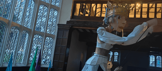 Alice and The Queen's Beasts image