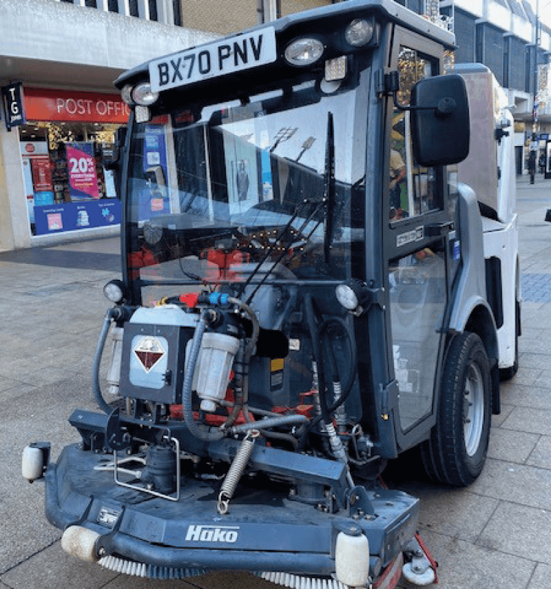 A street cleansing vehicle
