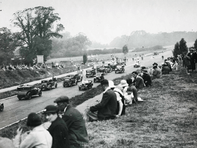 Photo of crowds watching the traffic on the Sidcup By-Pass, 1935