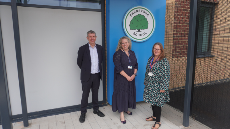Cllr Caroline Newton, Stephen Kitchman, Executive Head LoriAnn Mackey