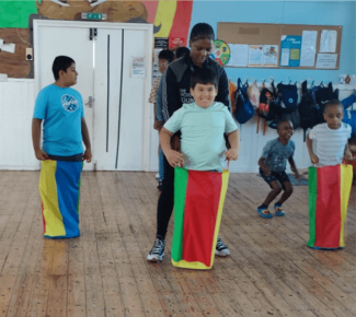 A group of kids in a classroom