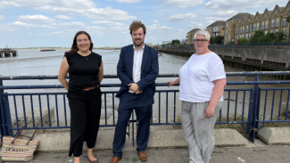 L-R Grace Rawnsley from the Port of London Authority and Cllr Smith from the London Borough of Bexley and PLA technical expert at Erith mudflats