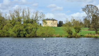 Danson house and lake